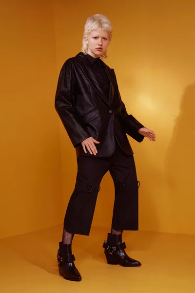 Look 13